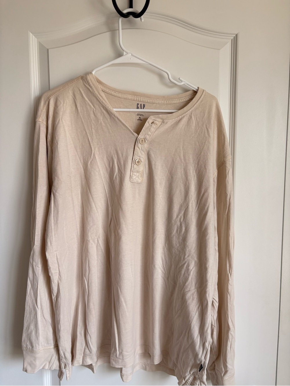 GAP Men's Long-Sleeve Henley Shirt - Cream